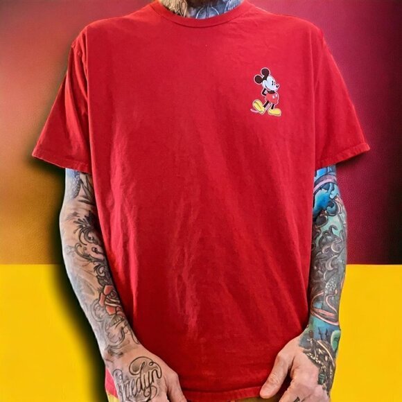 Essential Disney Mickey Mouse t shirt - Picture 1 of 6